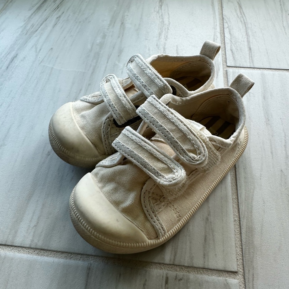 Pehr Toddler Recess Sneakers in Sand - Picture 4 of 12